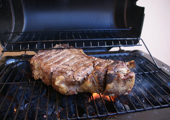 t-bone-steak-549823_1280