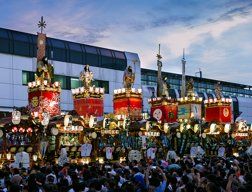 熊谷うちわ祭り21 山車屋台の巡行 及び お囃子などの音曲 並びにそれに伴う諸行事を自粛 フククル